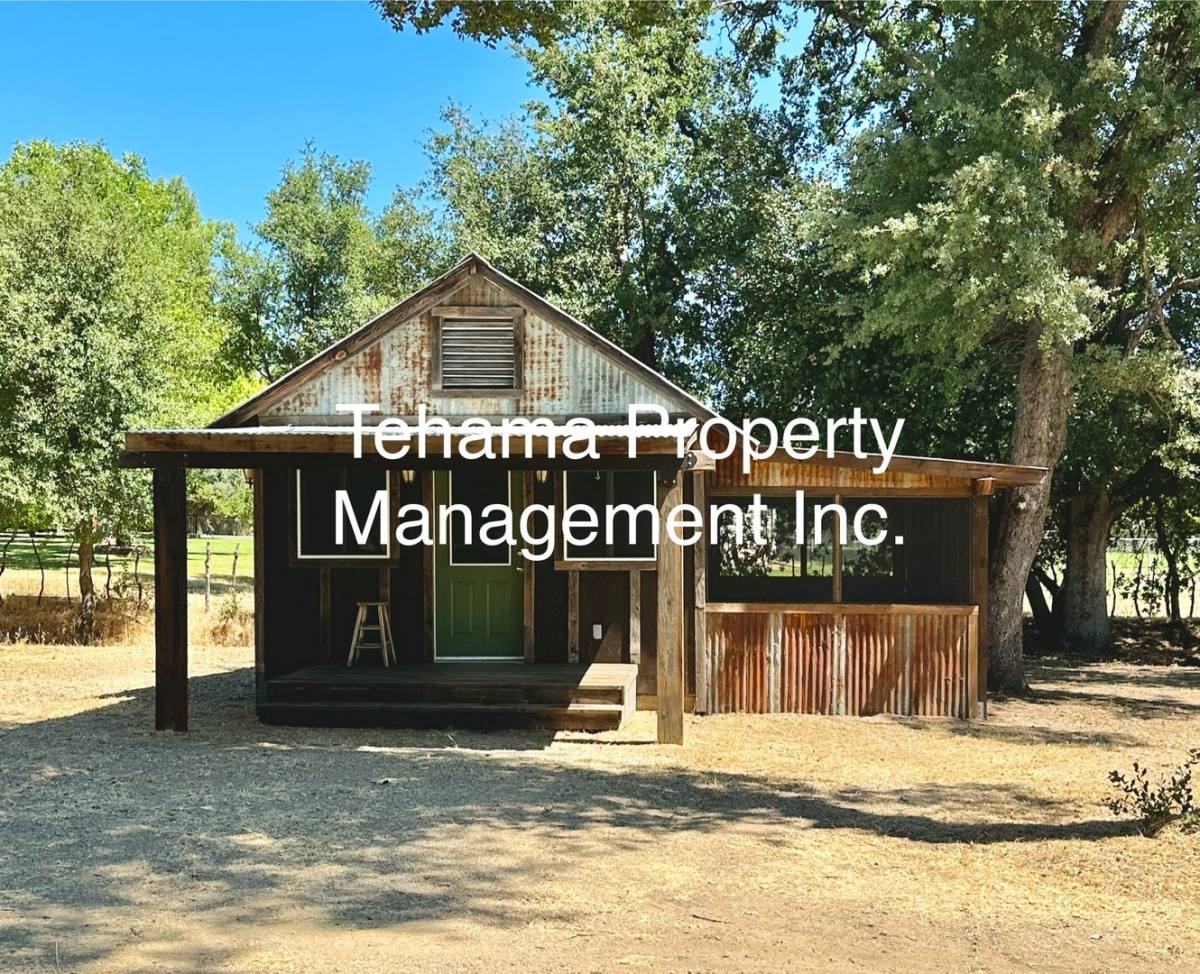 House for rent at 19390 Pine Creek Rd, Red Bluff, CA 96080