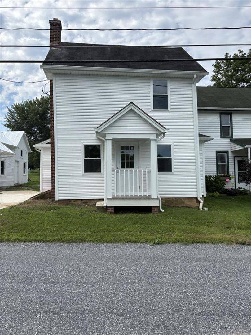 House for rent at 6700 Church Rd, Felton, PA 17322