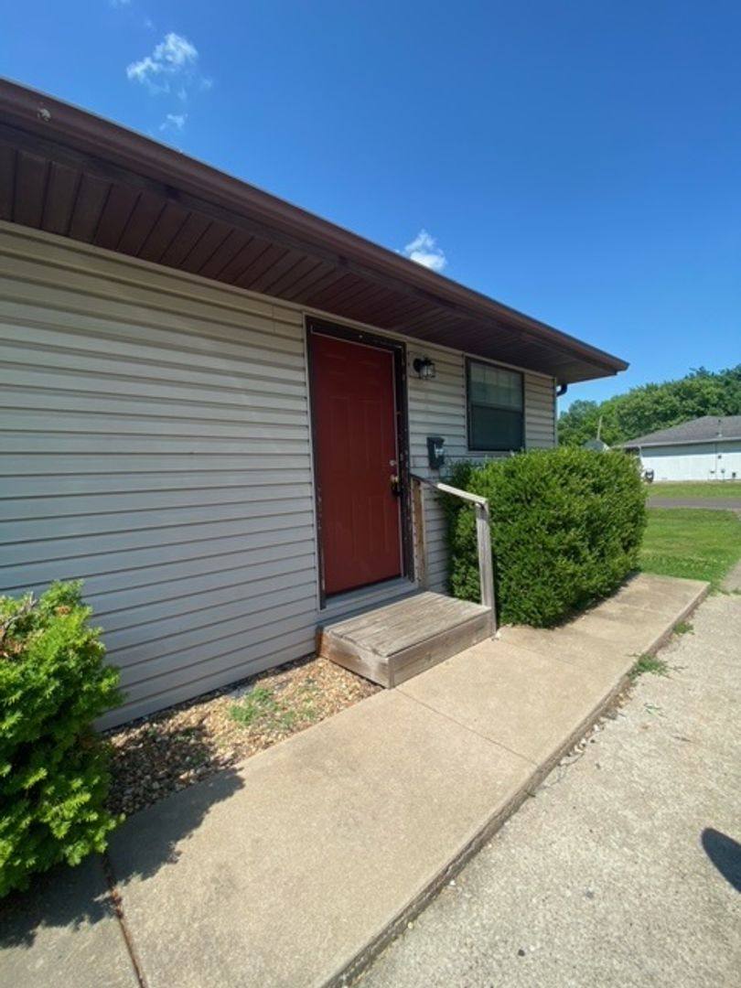 House for rent at 1433 N Wabash Ave, Springfield, MO 65802