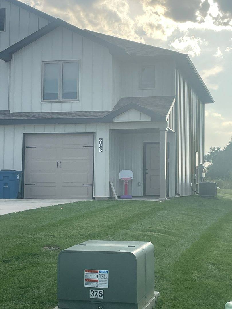 Apartment for rent at 90 SE 361 Rd, Warrensburg, MO 64093