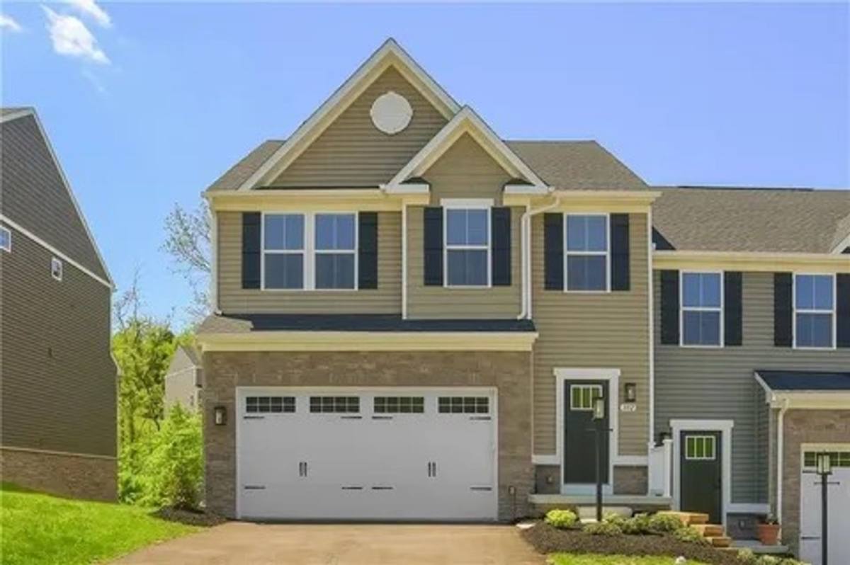 Townhouse for rent at 302 Frances Lane, McDonald, PA 15057