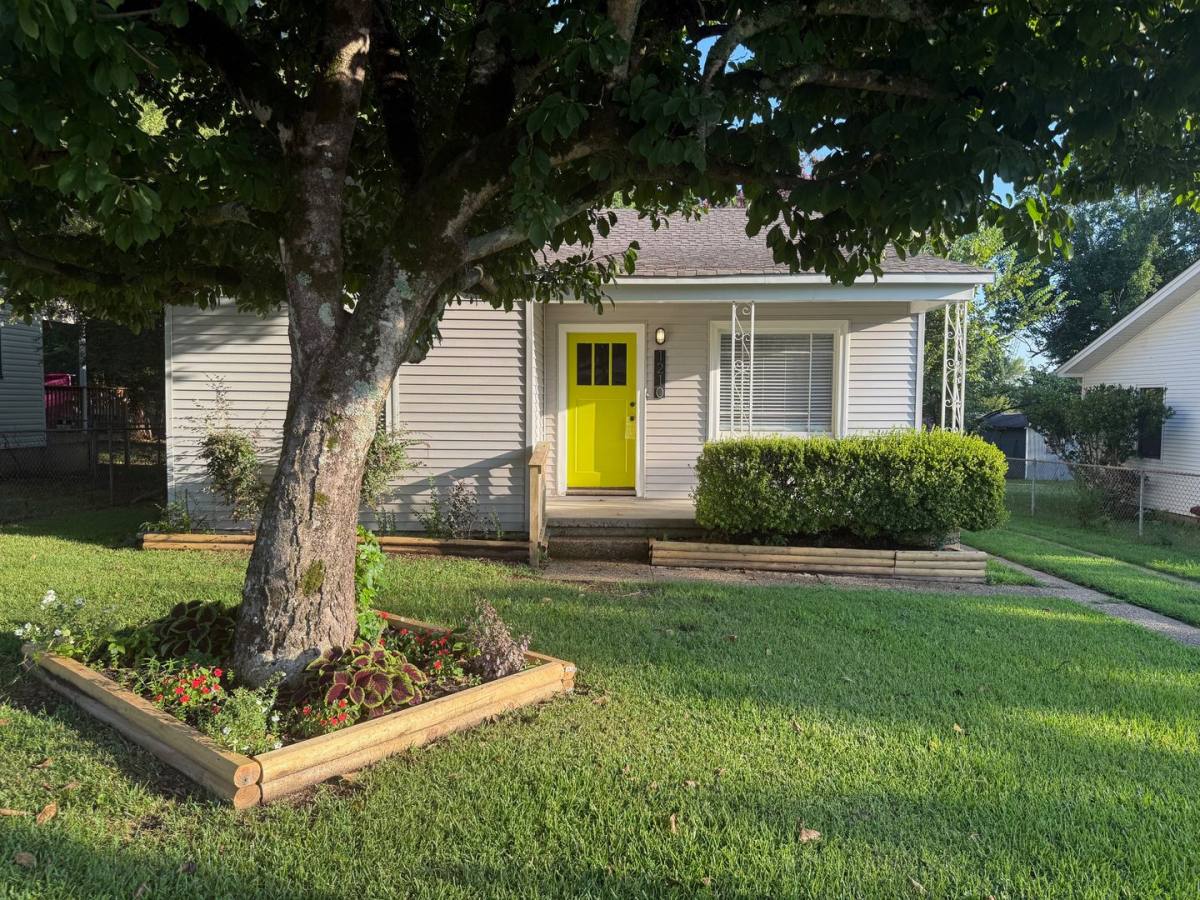 House for rent at 1210 Thelma St, Benton, AR 72015
