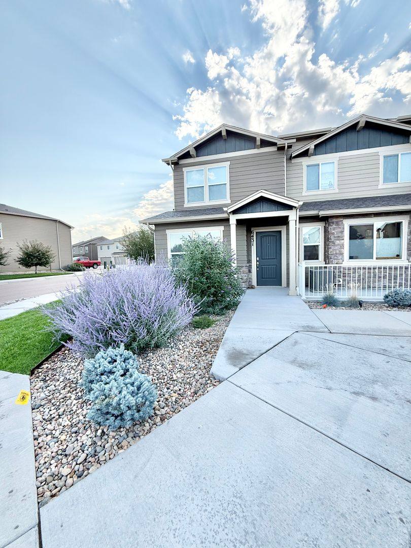 Townhouse for rent at 6431 Old Glory Dr, Colorado Springs, CO 80925