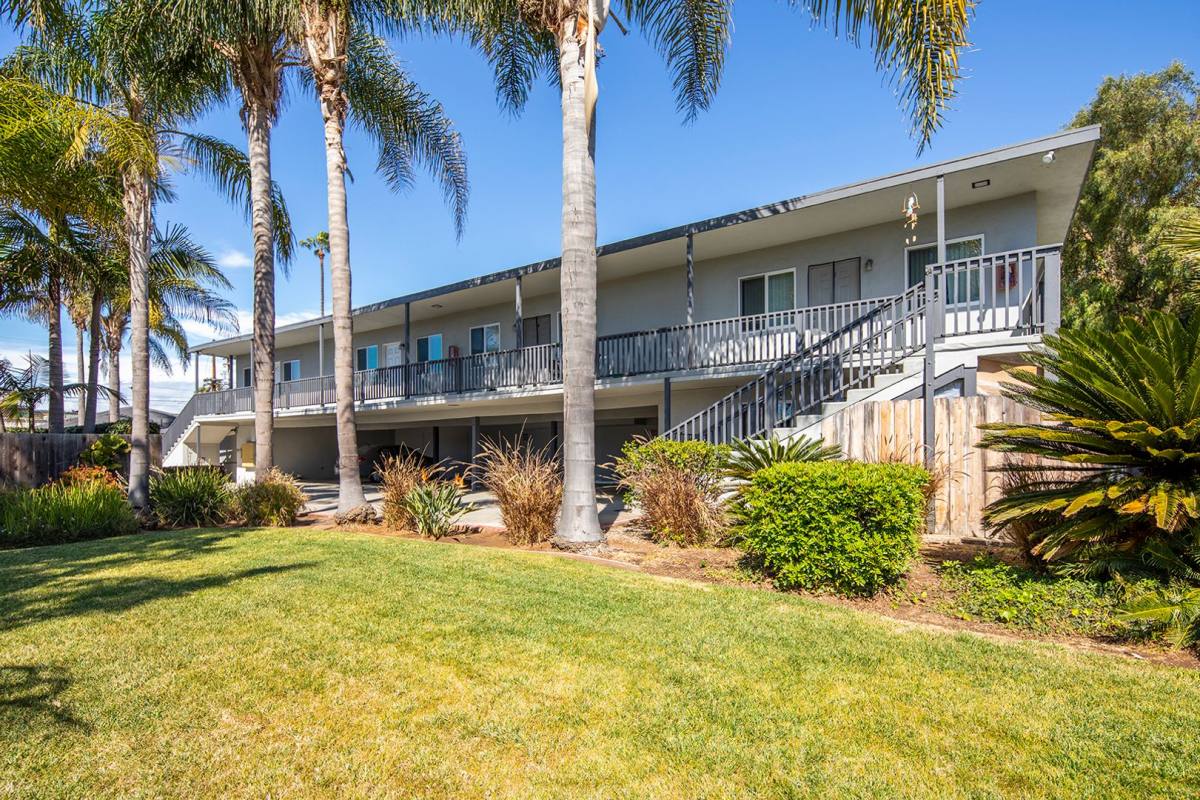 Apartment for rent at 943 Oak Ave #A, Carlsbad, CA 92008