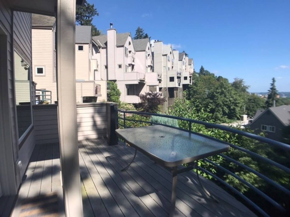 House for rent at 1661 SW Montgomery Dr, Portland, OR 97201
