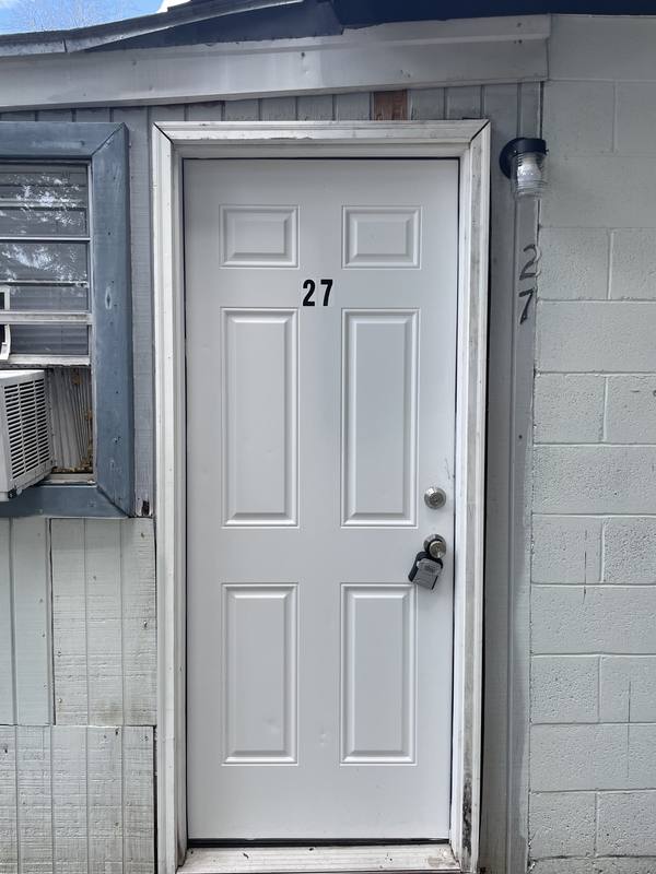 101 Glenview Dr #27, Tallahassee, FL 32303
