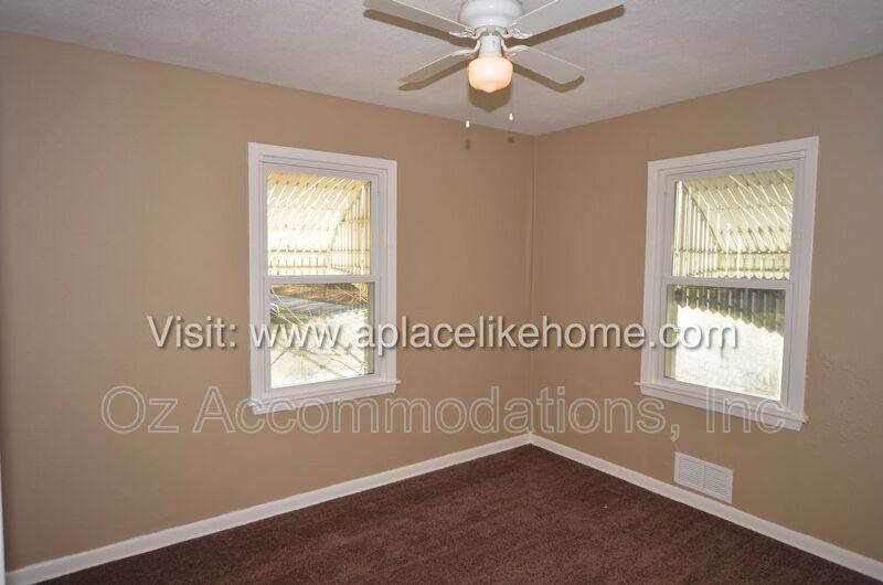 House for rent at 9811 Marsh Ave, Kansas City, MO 64134