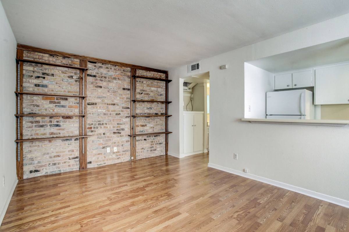 Apartment for rent at 1624 Marshall, Houston, TX 77006