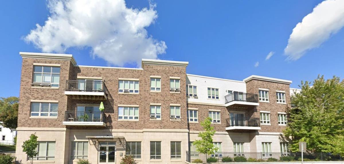 Apartment for rent at 2730 W Lisbon Ave, Milwaukee, WI 53208