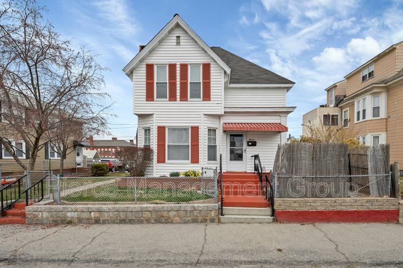 Apartment for rent at 636 Summer St #2, Manchester, NH 03103