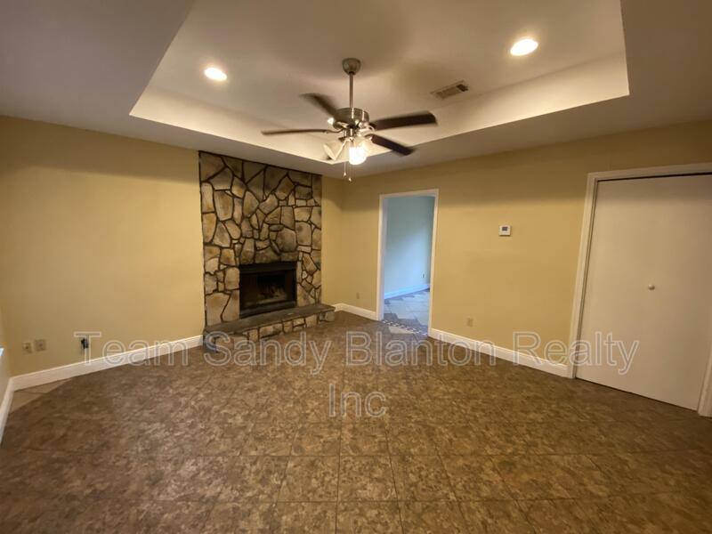 Apartment for rent at 8810 Fowler Ave #B, Pensacola, FL 32534
