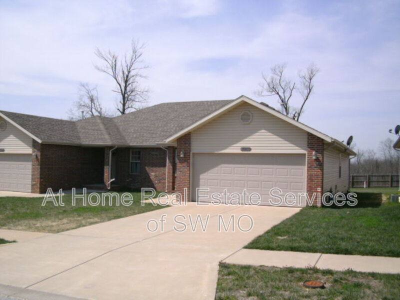 Apartment for rent at 3923 S Timbercreek, Springfield, MO 65807