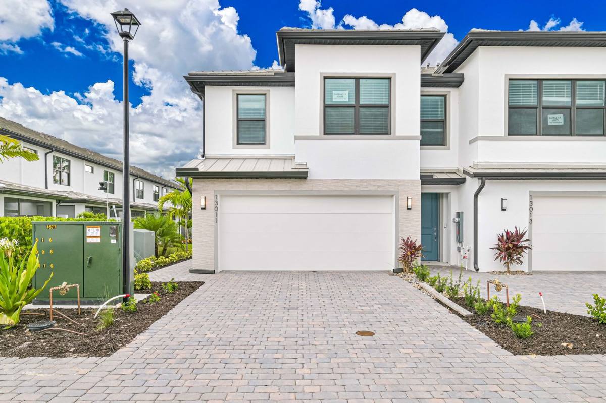 Townhouse for rent at 13011 Luminary Way, Bonita Springs, FL 34135