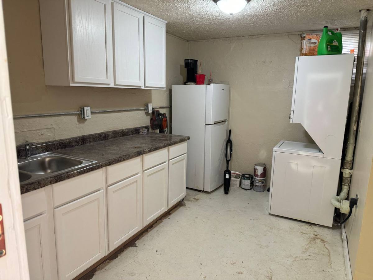 Apartment for rent at 700 W State St, Springfield, MO 65802