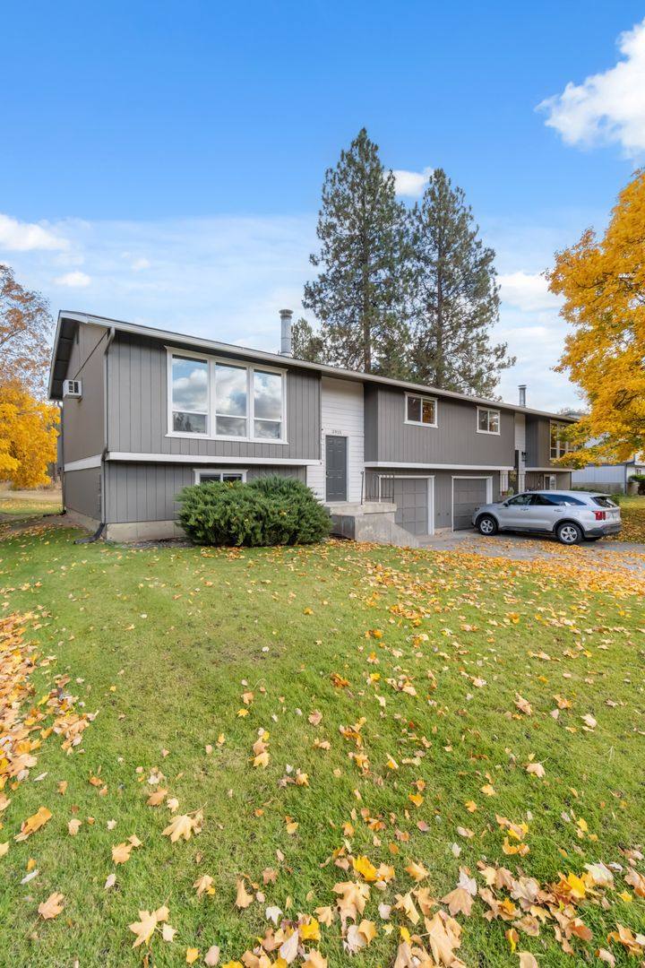 Apartment for rent at 3915 3917 S Johnson St, Spokane, WA 99206