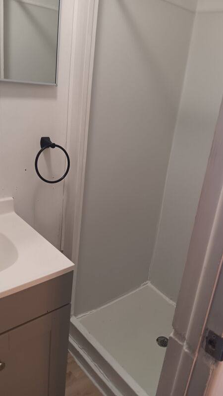 Apartment for rent at 418 E Ave - 1st Floor, Mount Carmel, PA 17851