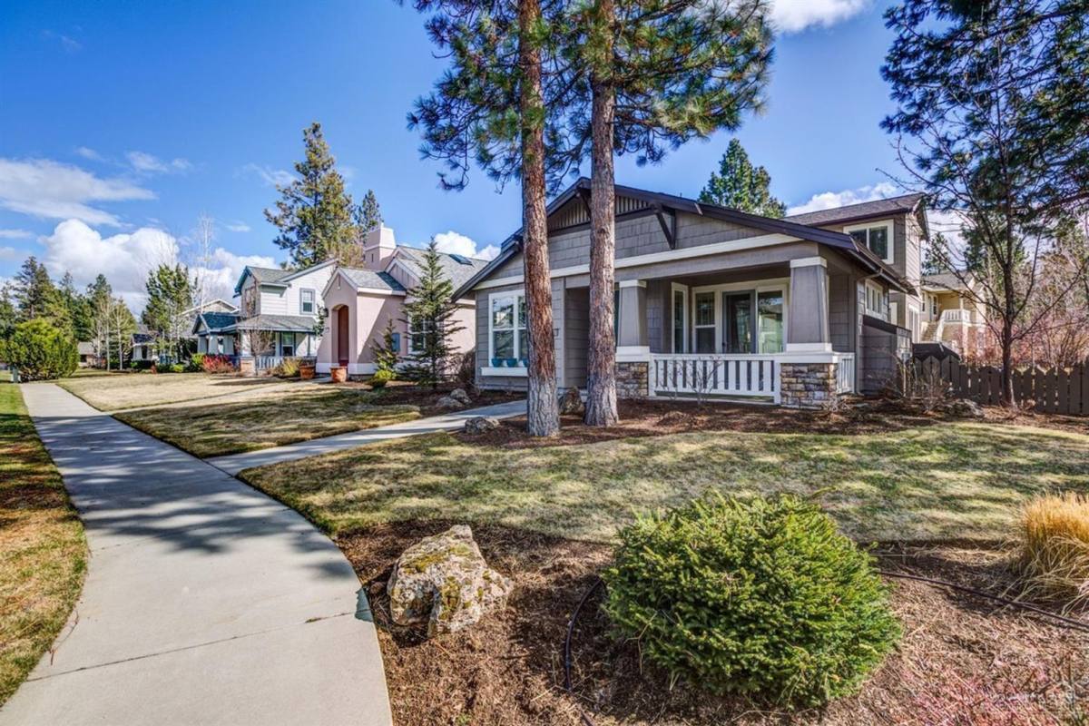 House for rent at 19569 Lost Lake, Bend, OR 97703
