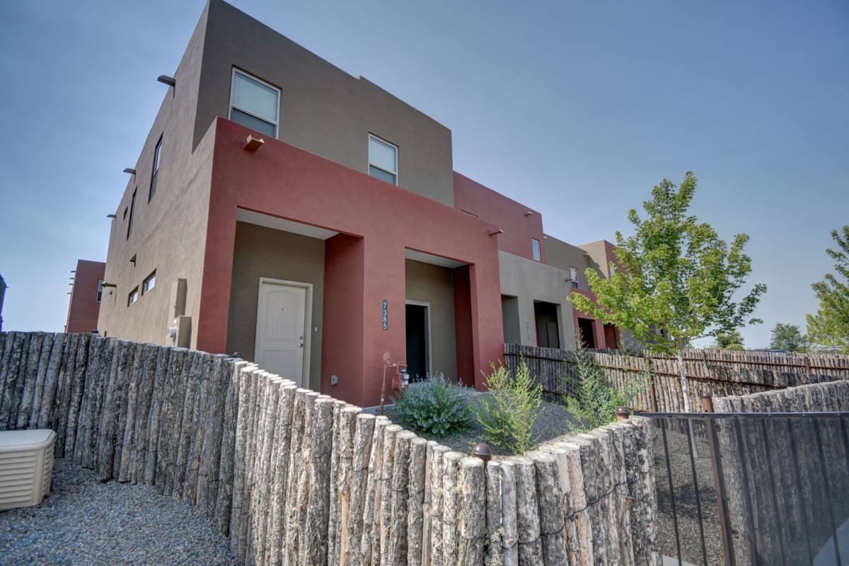 Townhouse for rent at 7385 Contenta Ridge Loop, Santa Fe, NM 87507