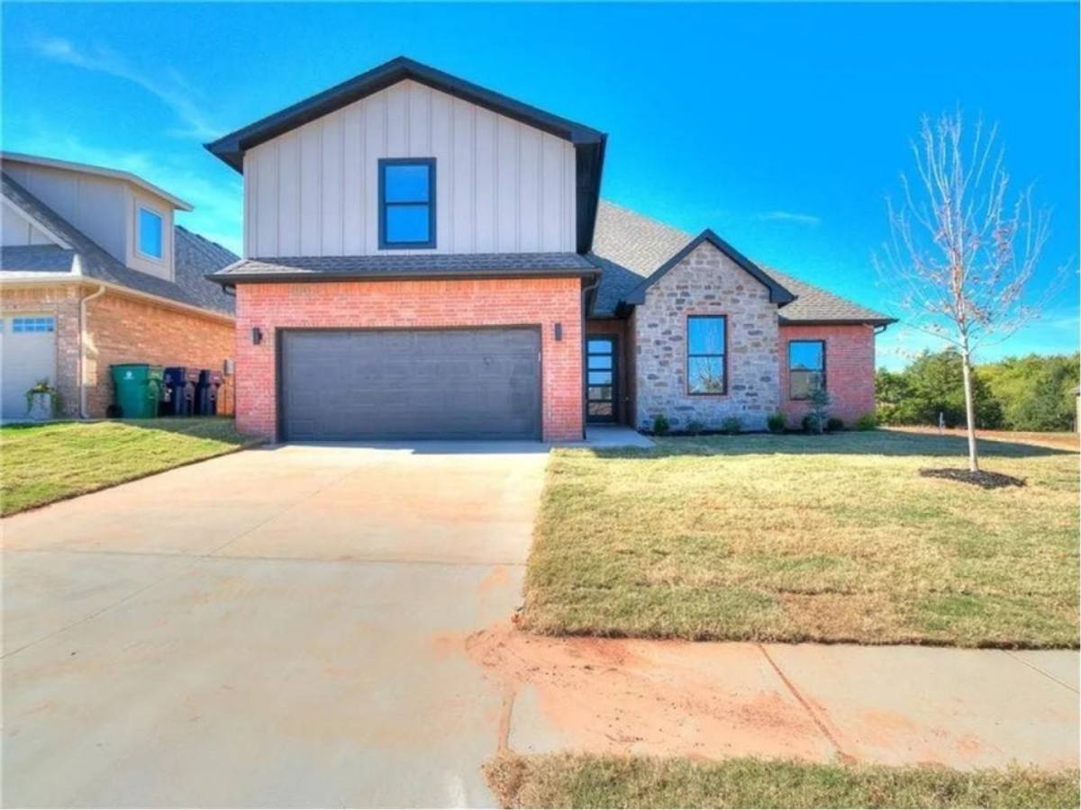 House for rent at 15313 Whitehorn Way, Edmond, OK 73013