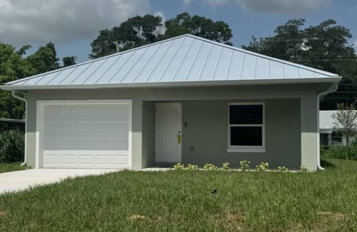 House for rent at 1390 20th Ave SW, Vero Beach, FL 32962