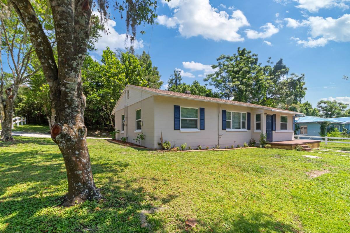 House for rent at 36823 Suwanee Way, Dade City, FL 33525