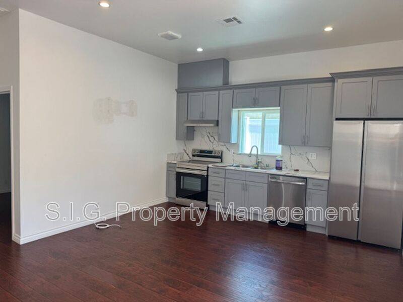 Apartment for rent at 7747 Valmont St, Tujunga, CA 91042