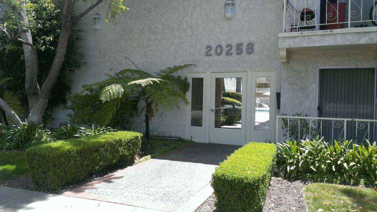 Apartment for rent at 20258 Roscoe Blvd, Winnetka, CA 91306