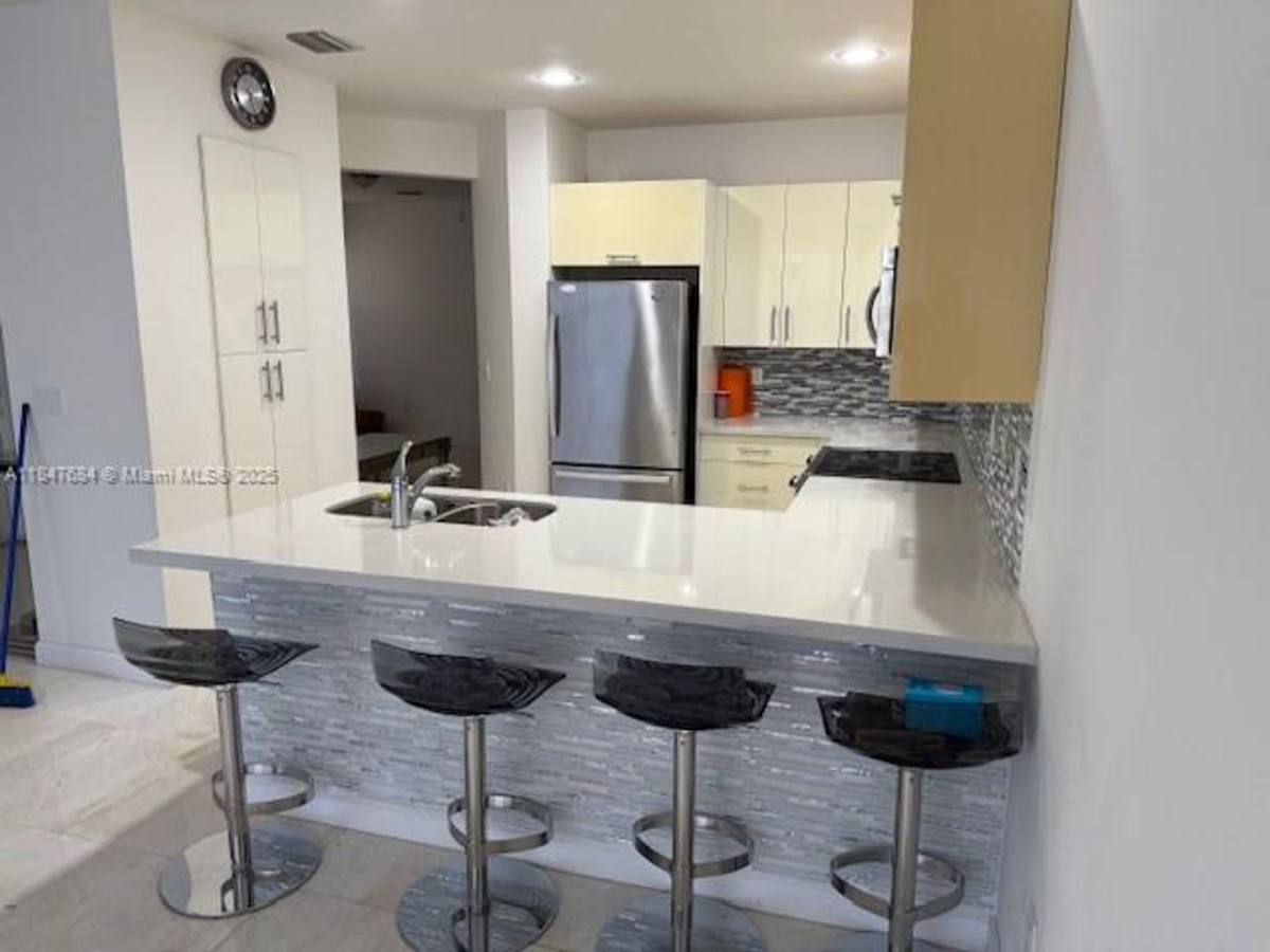 Townhouse for rent at 10476 NW 61st St, Miami, FL 33178