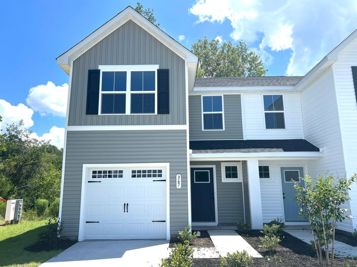 Townhouse for rent at 367 Myrtle Meadows Dr, Conway, SC 29526
