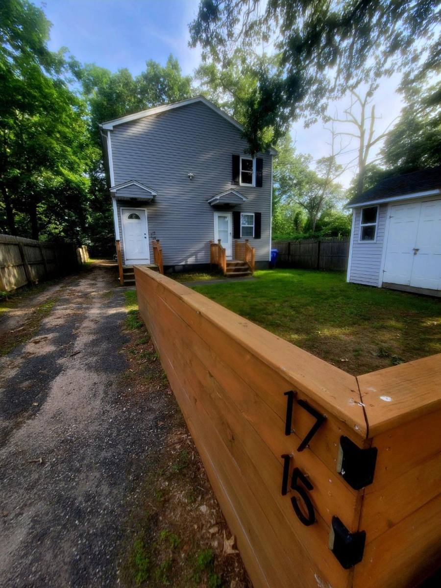Apartment for rent at 15-17 Otis Court, Springfield, MA 01119