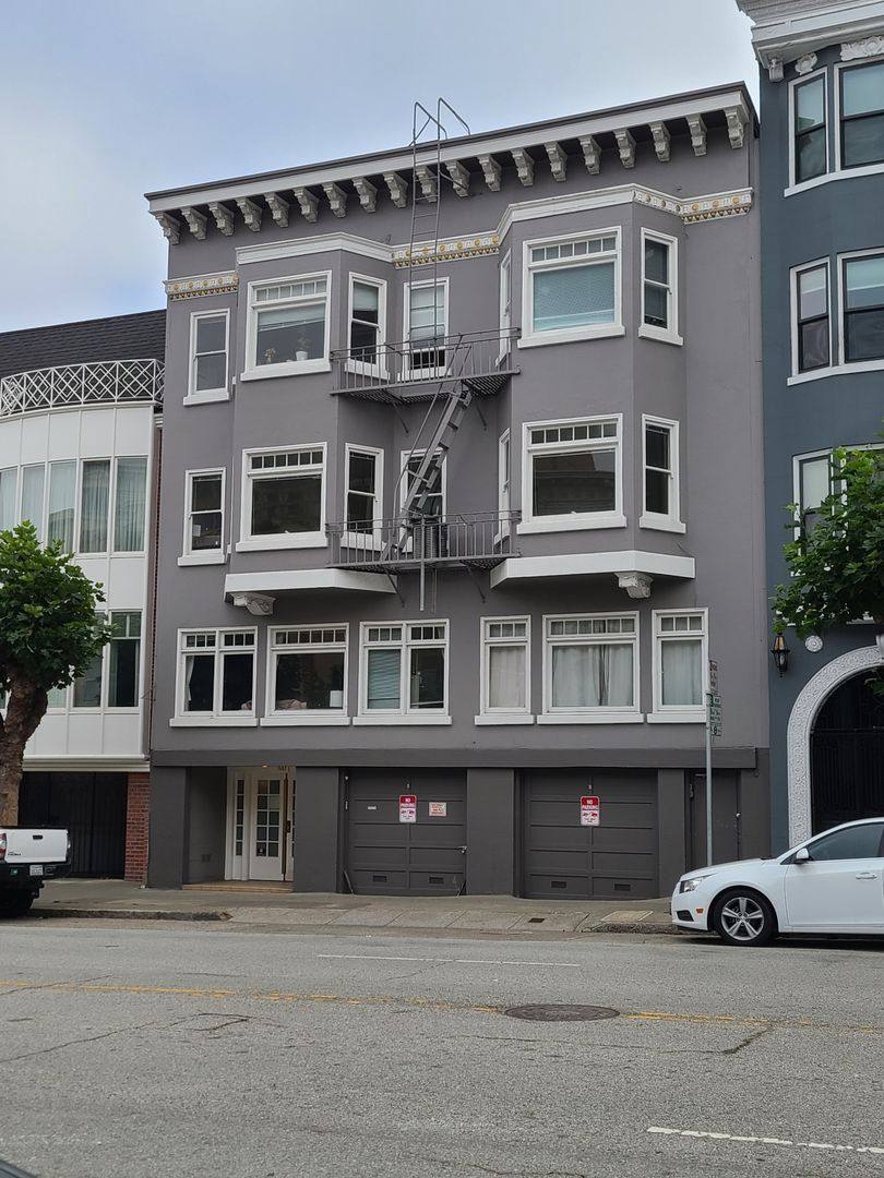 Apartment for rent at 1987 California St, San Francisco, CA 94109