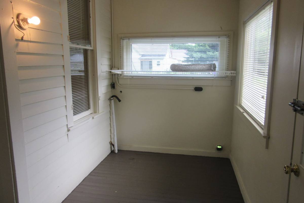 House for rent at 100 S 14th St, Terre Haute, IN 47807