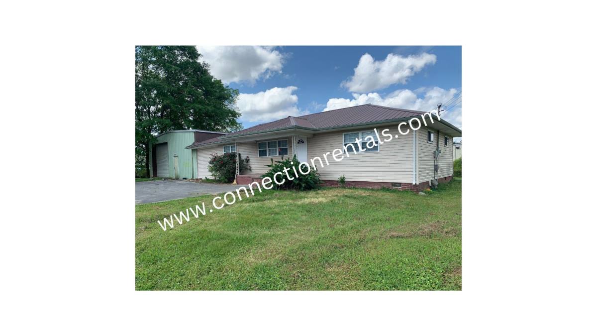 House for rent at 2870 Five Springs Rd, Dalton, GA 30720