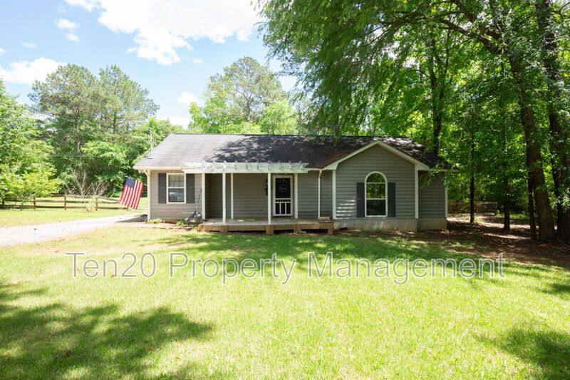 House for rent at 11406 Mehaffey Rd, Midland, GA 31820