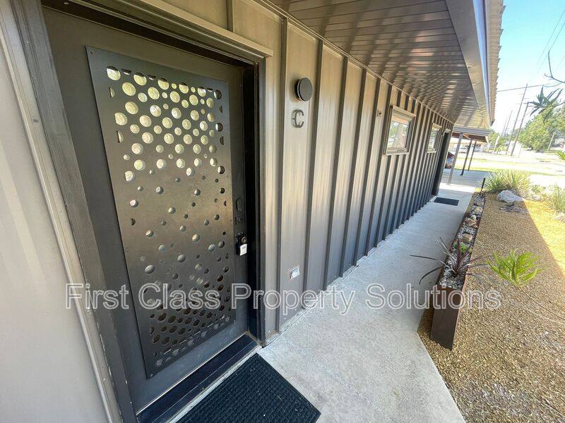 Apartment for rent at 711 N Douglas Ave #C, Oklahoma City, OK 73106