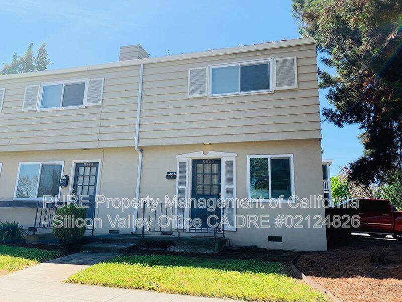 Townhouse for rent at 998B College Dr, San Jose, CA 95128