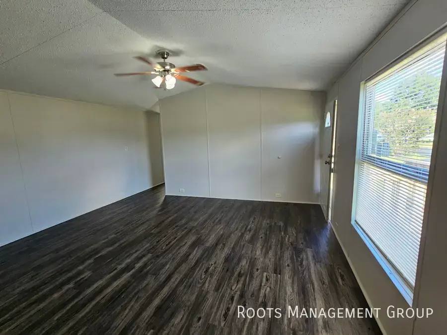 Apartment for rent at 2710 W Oakridge #98, Albany, GA 31721