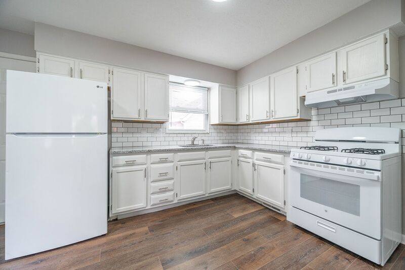 Apartment for rent at 883 Akola Ave, Columbus, OH 43211