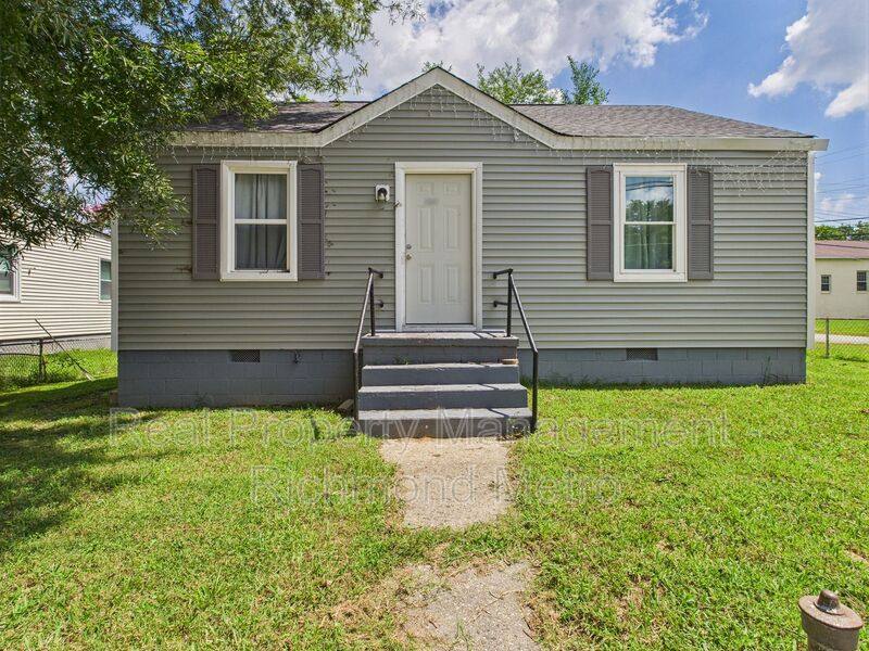 House for rent at 131 Slagle Ave, Petersburg, VA 23803