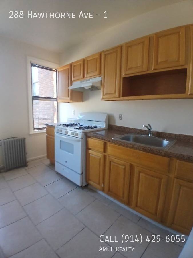 Apartment for rent at 288 Hawthorne Ave #1, Yonkers, NY 10705