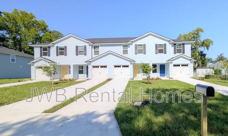 Townhouse for rent at 1116 Comanche St, Jacksonville, FL 32205