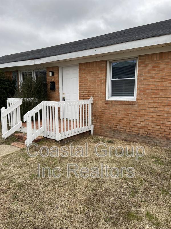 Apartment for rent at 9535 19th Bay St #1, Norfolk, VA 23518