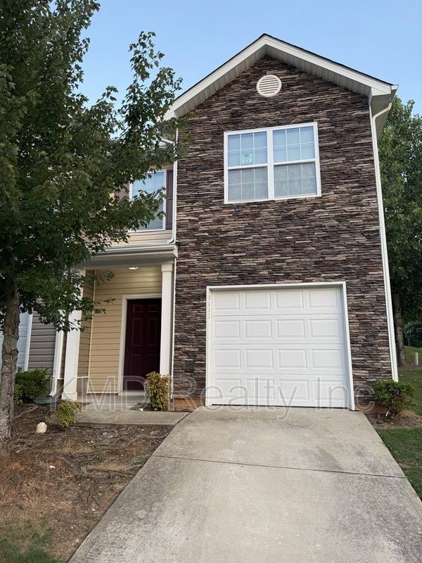 Townhouse for rent at 7602 Galvin St, Charlotte, NC 28215