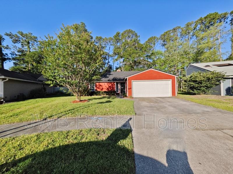 House for rent at 10268 Pine Breeze Rd W, Jacksonville, FL 32257