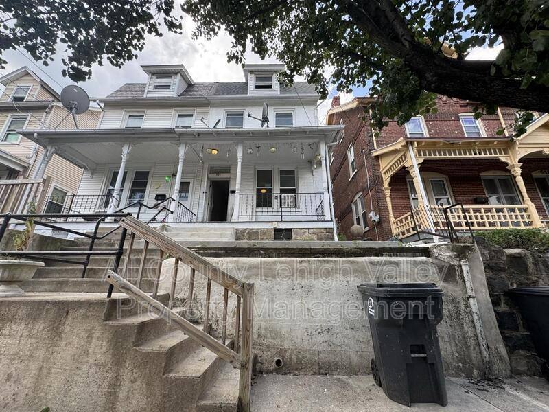 House for rent at 520 Cherokee St, Bethlehem, PA 18015