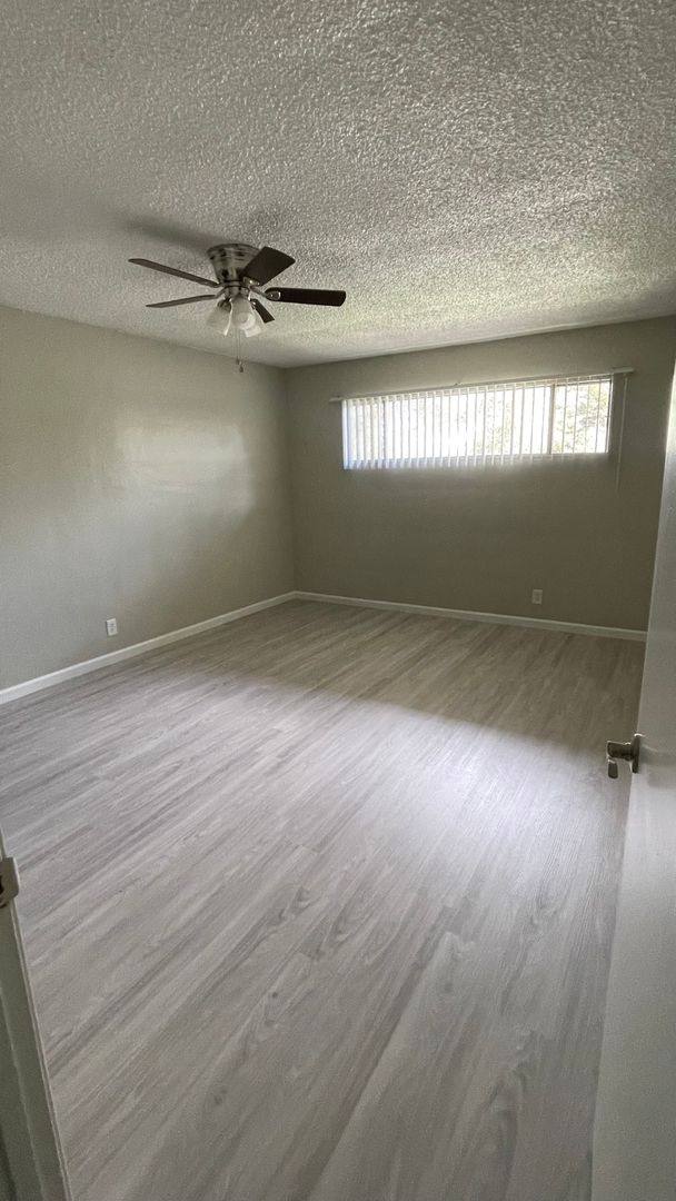 Apartment for rent at 1800 Rexford Dr, Las Vegas, NV 89104