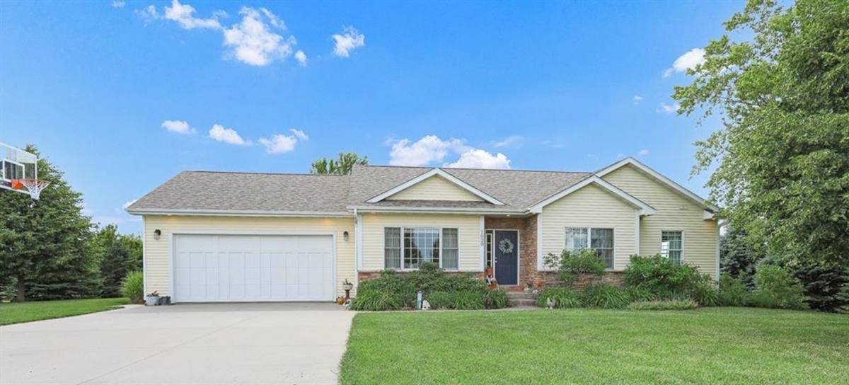 House for rent at 1639 Briar Lane, Pella, IA 50219