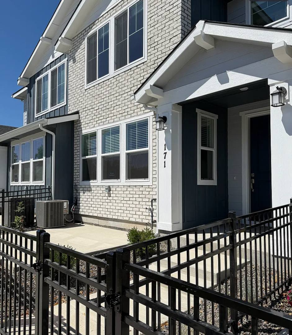 Townhouse for rent at 171 N Nursery Ave, Eagle, ID 83616