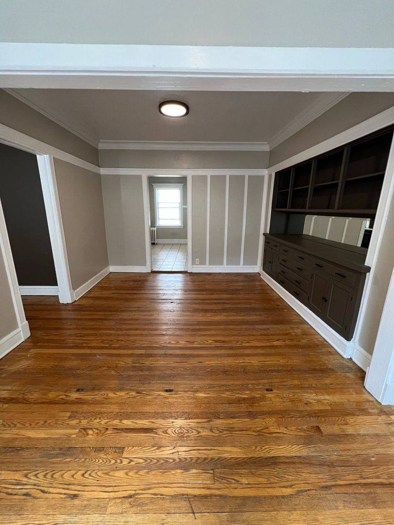 Apartment for rent at 1925-1927 N Prospect Ave, Milwaukee, WI 53202