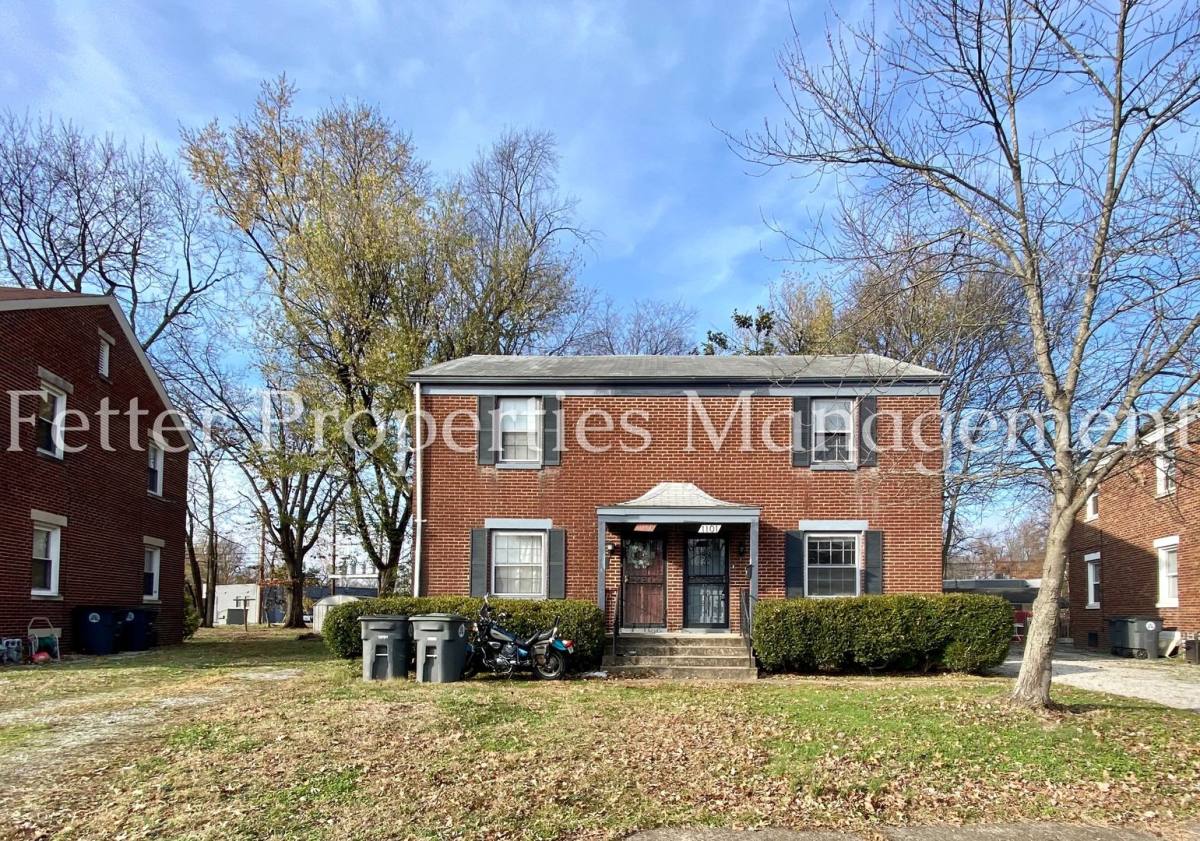 Apartment for rent at 1101-1103 Macarthur Circle, Evansville, IN 47714
